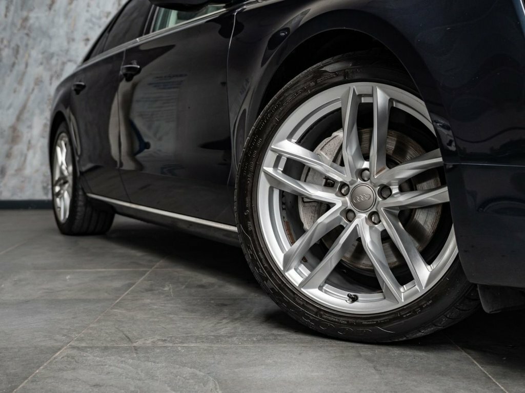 Audi A8 3L Sport Executive Blue #4