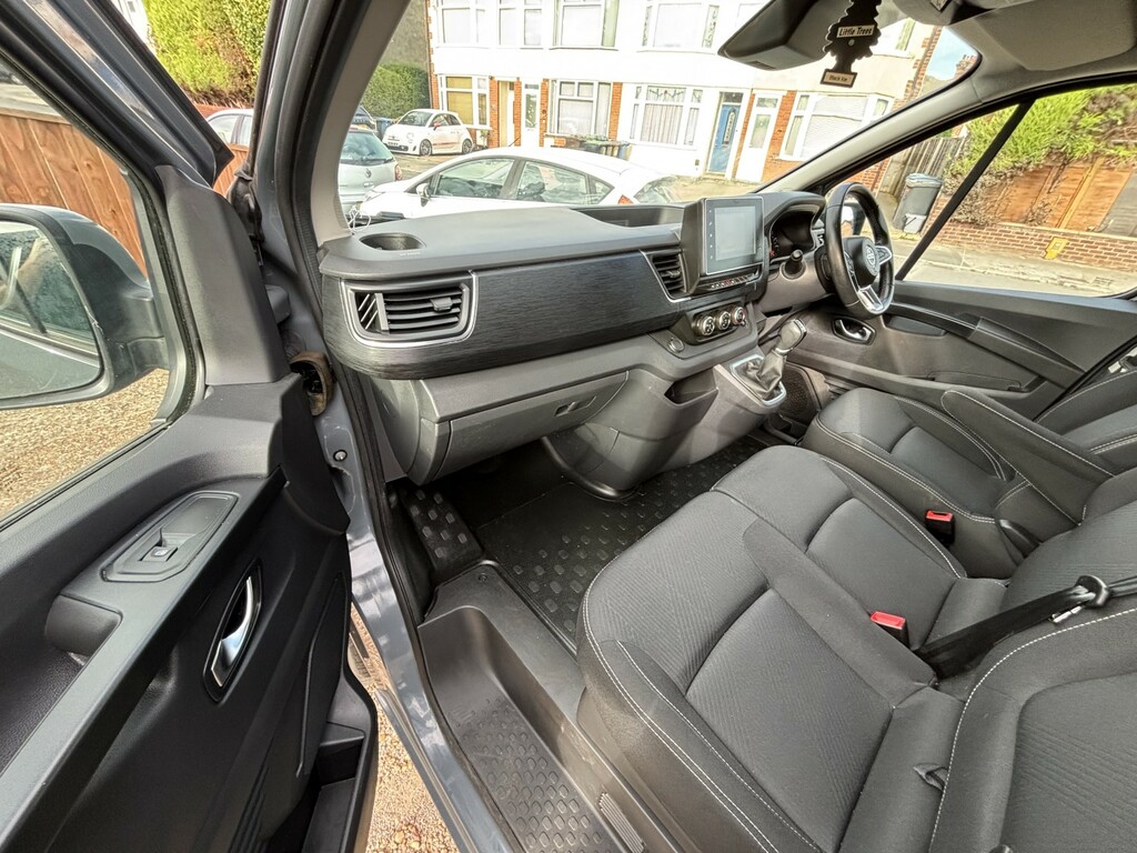 Nissan Primastar 2.0 Dci 30 Tekna Grey #6