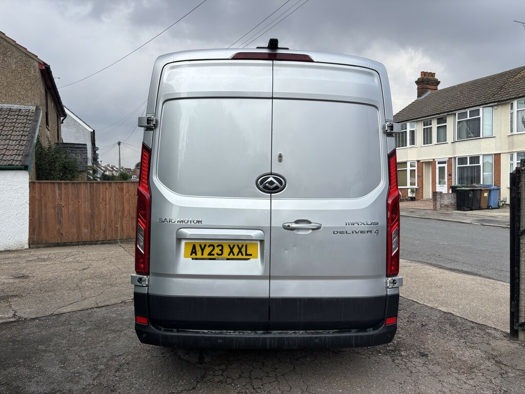 Maxus Deliver 9 2.0 D20 Lux Silver #5