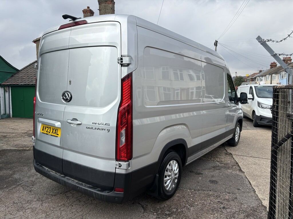 Maxus Deliver 9 2.0 D20 Lux Silver #6