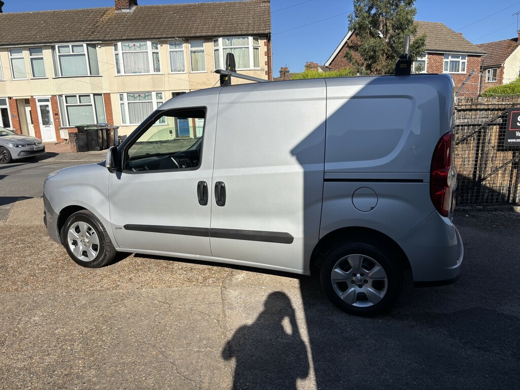 Vauxhall Combo 1.3 Cdti 2000 Ecoflex 16V Sportive Silver #3