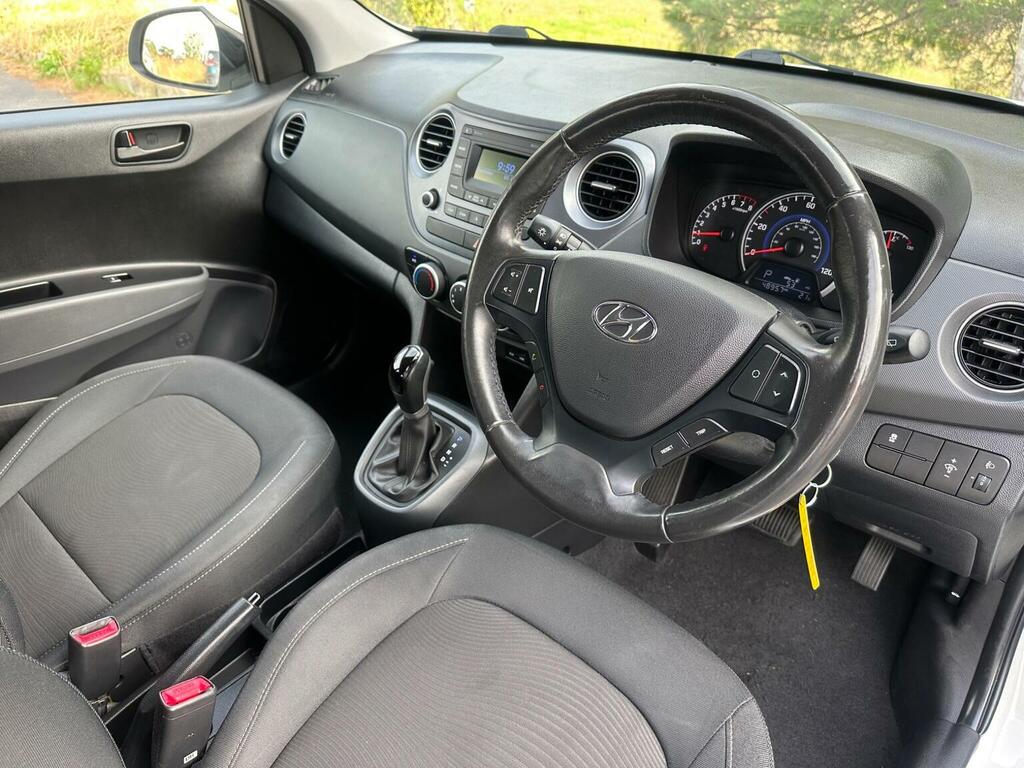 Hyundai I10 1.2 Se Euro 6 White #6