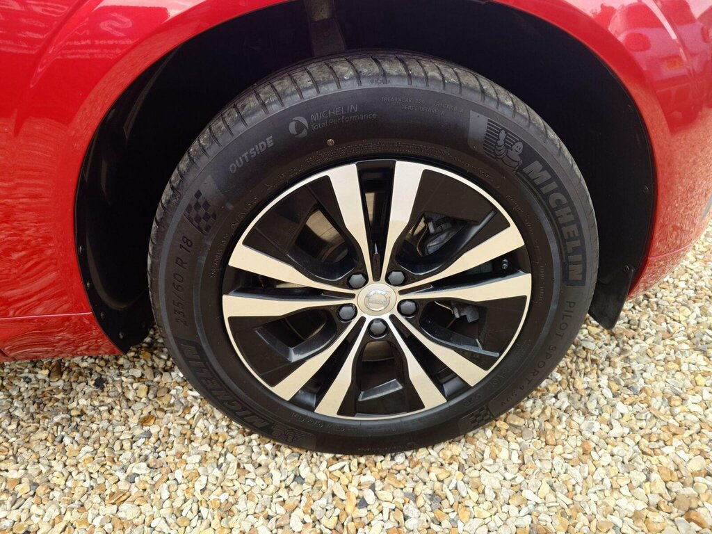 Volvo XC60 Plus B5 Awd 250 Hp Black #16