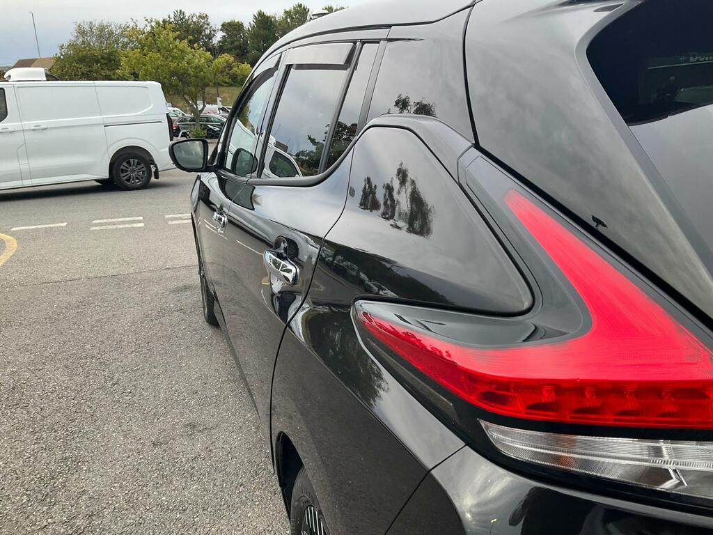 Nissan Leaf 110Kw Acenta 39Kwh Tech Pack Red #12