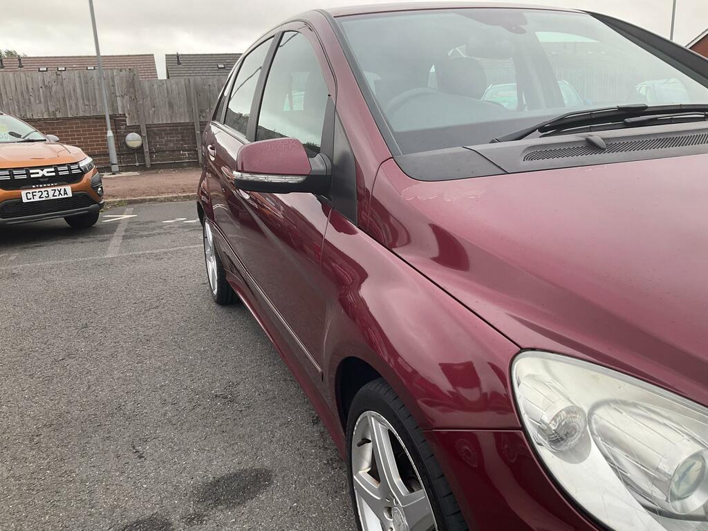 Mercedes-Benz B Class 2.0 B200 Cdi Se Mpv Cvt 146 Gkm, 140 Red #2