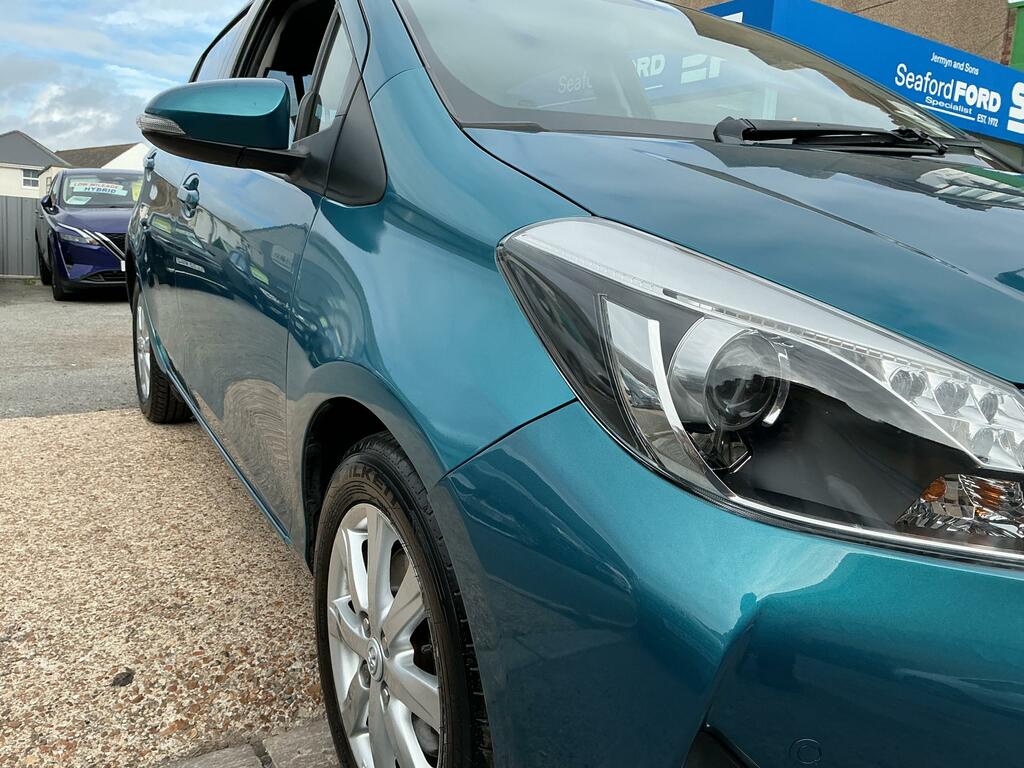 Toyota Yaris 1.5 Vvt-h Icon Plus Hatchback Hybrid Cv Blue #3