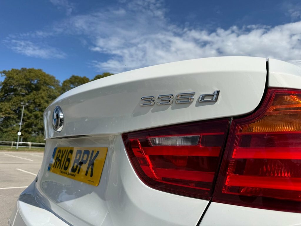 BMW 3 Series Gran Turismo 3L M Sport White #4