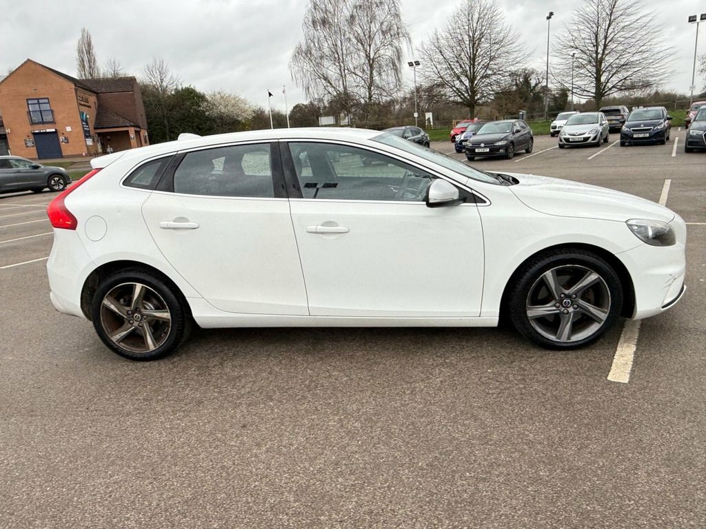 Volvo V40 D2 R-design Grey #24