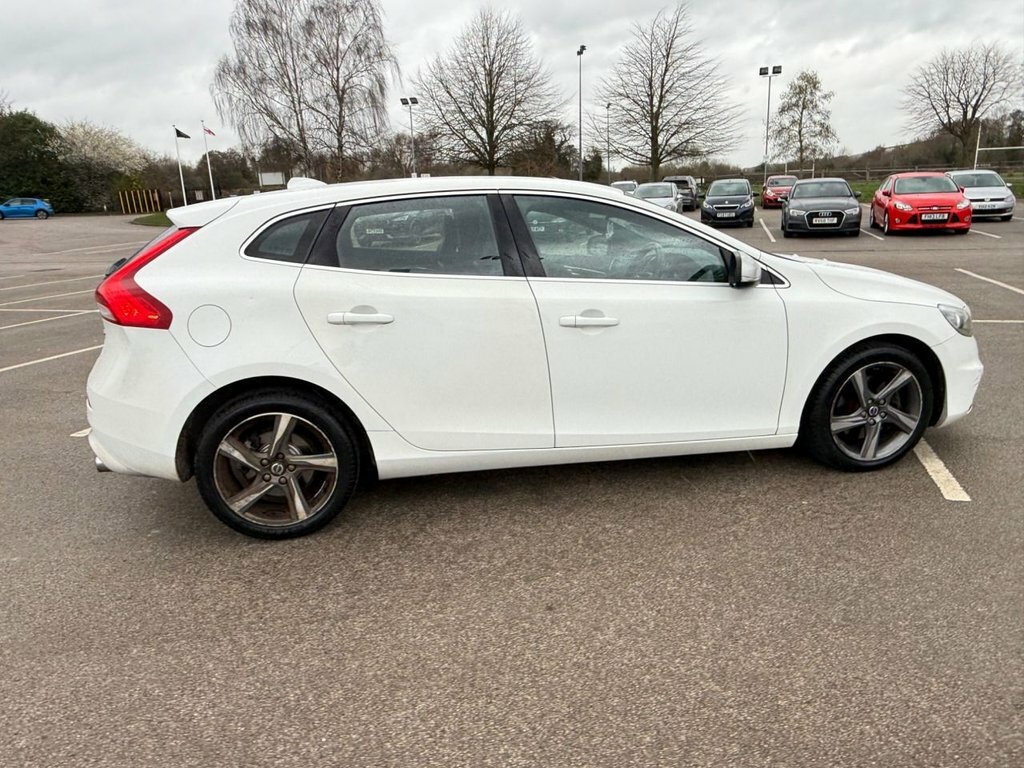 Volvo V40 D2 R-design Grey #28
