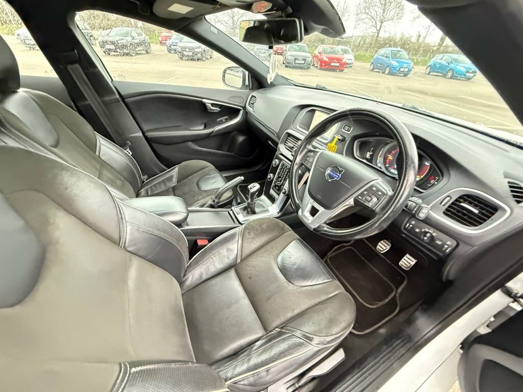 Volvo V40 D2 R-design Grey #18