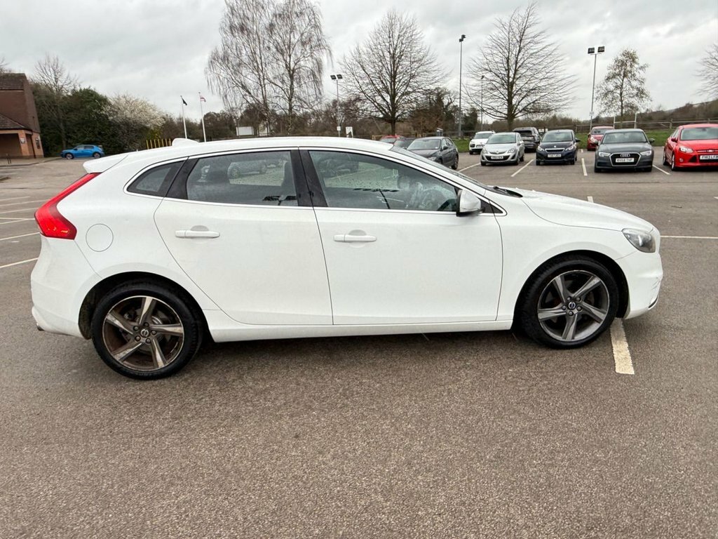 Volvo V40 D2 R-design Grey #25
