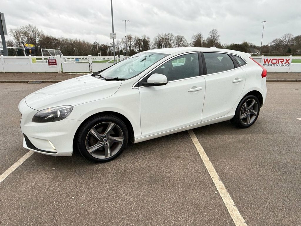 Volvo V40 D2 R-design Grey #44