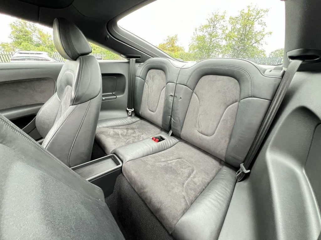 Audi TT 1.8L Sport Black #4