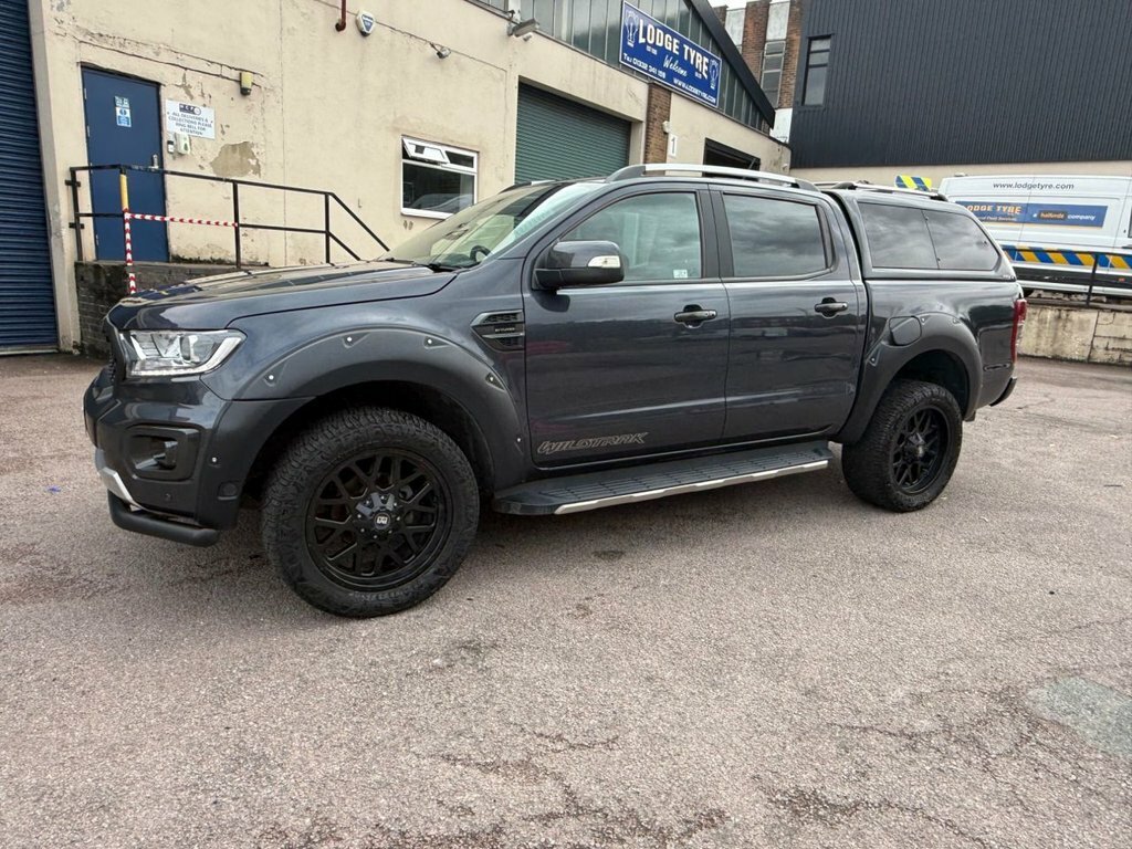 Ford Ranger 2L Wildtrak Black #24