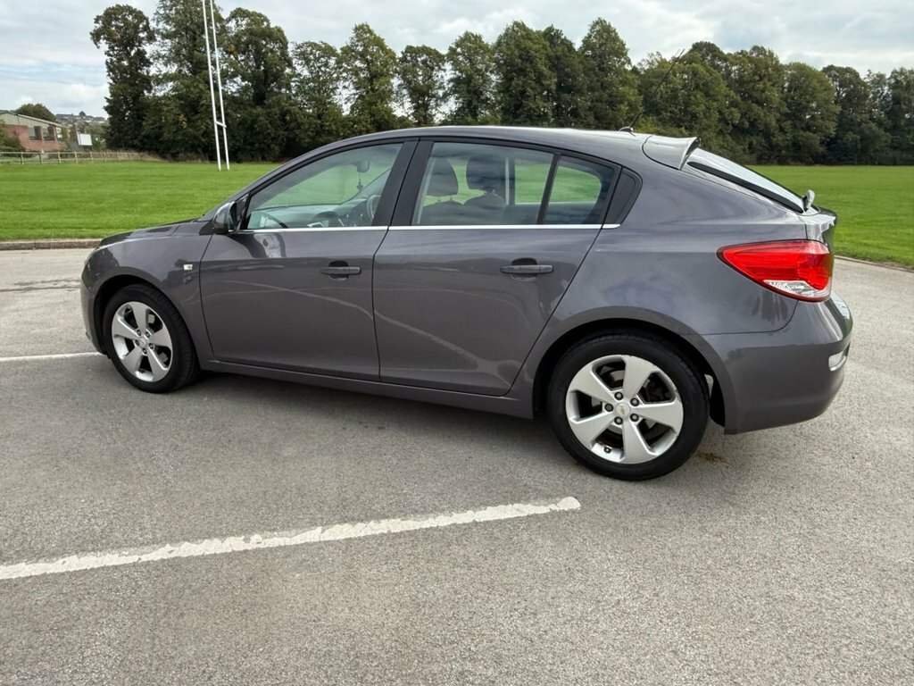 Chevrolet Cruze 1.7L Ltz Grey #2
