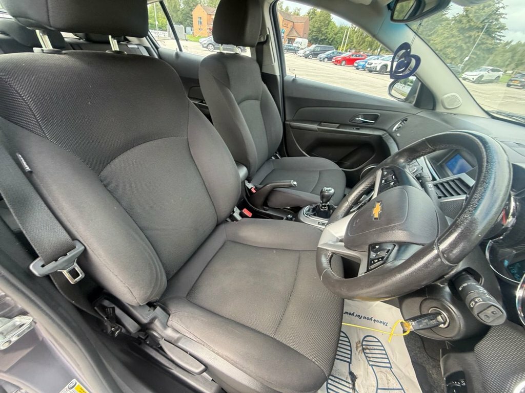 Chevrolet Cruze 1.7L Ltz Grey #3