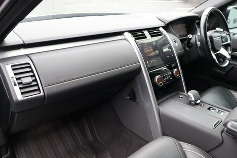 Land Rover Discovery 2023 72 R-dynamic Blue #17