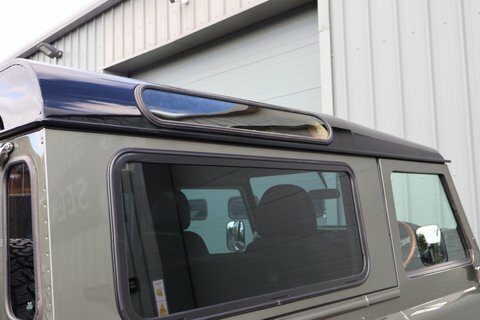 Land Rover Defender 90 Suv Black #18