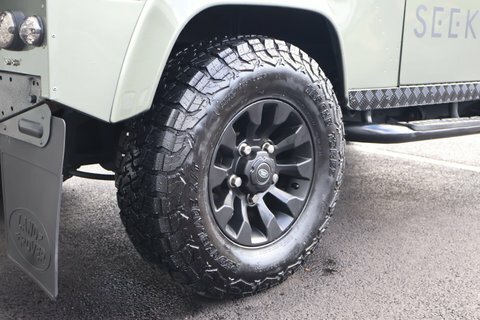 Land Rover Defender 90 Suv Black #17
