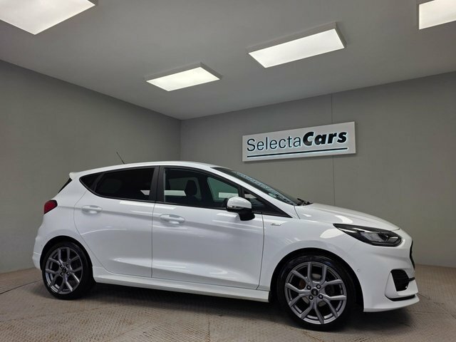 Ford Fiesta 1.0T Ecoboost St-line Hatchback White