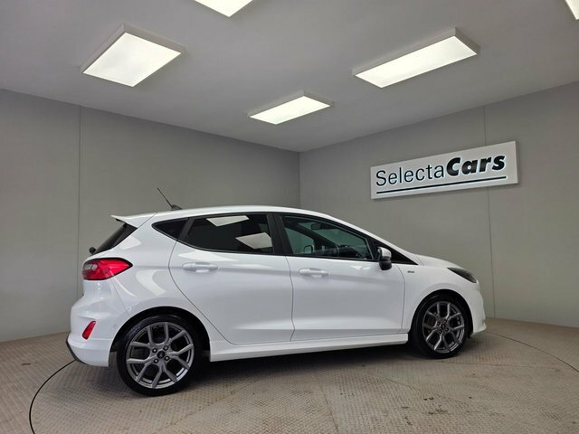 Ford Fiesta 1.0T Ecoboost St-line Hatchback White #6