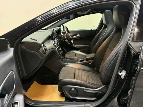 Mercedes-Benz CLA Class 2.1 Cla 220 EK67ZMV Black #5