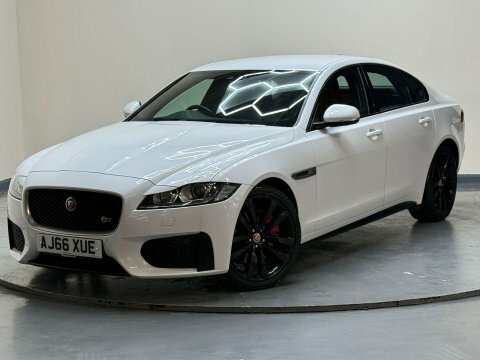 Jaguar XF 3.0 Xf V6 White #2