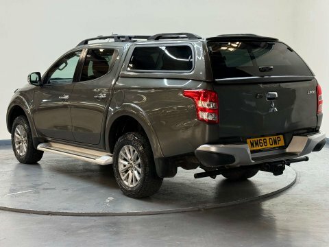 Mitsubishi L200 2.4 L200 Warrior WM68OWP Green #6