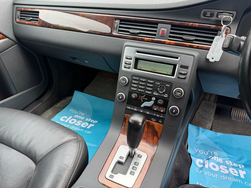 Volvo XC70 Se Red #15