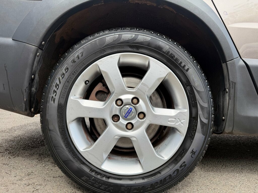 Volvo XC70 Se Red #17