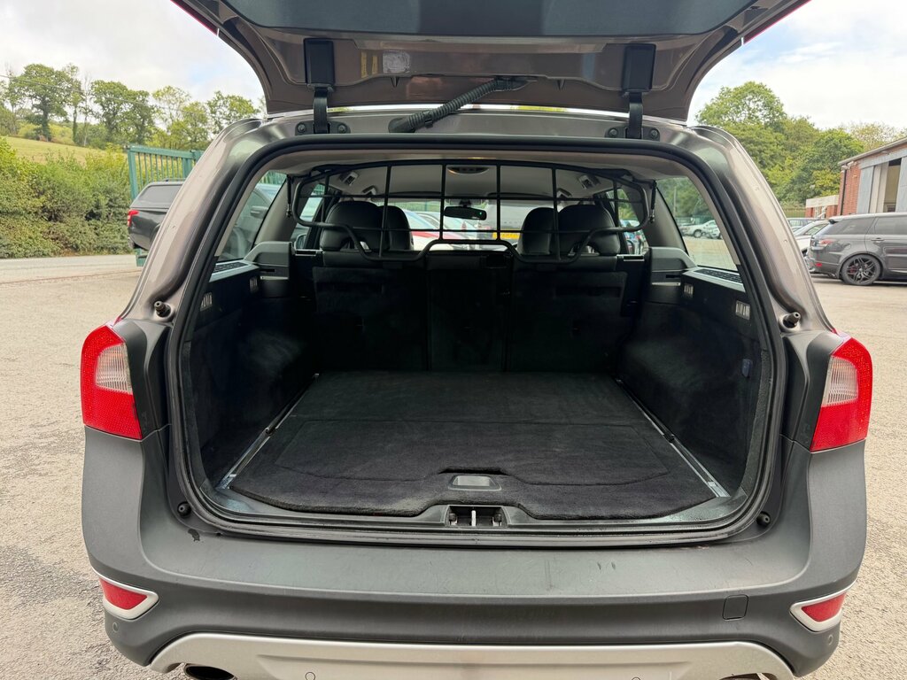 Volvo XC70 Se Red #21