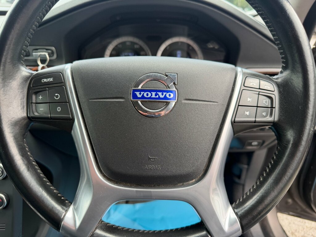 Volvo XC70 Se Red #13