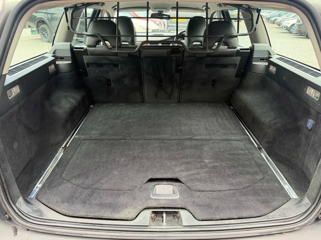 Volvo XC70 Se Red #23