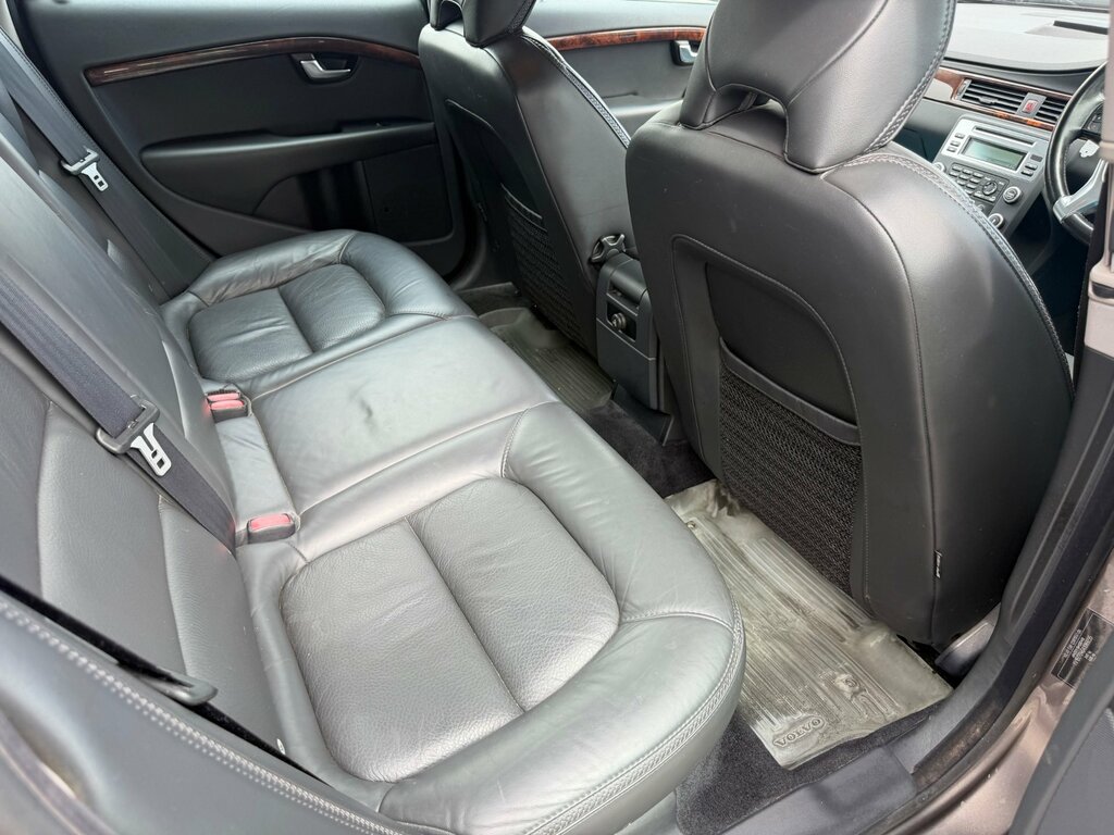 Volvo XC70 Se Red #18