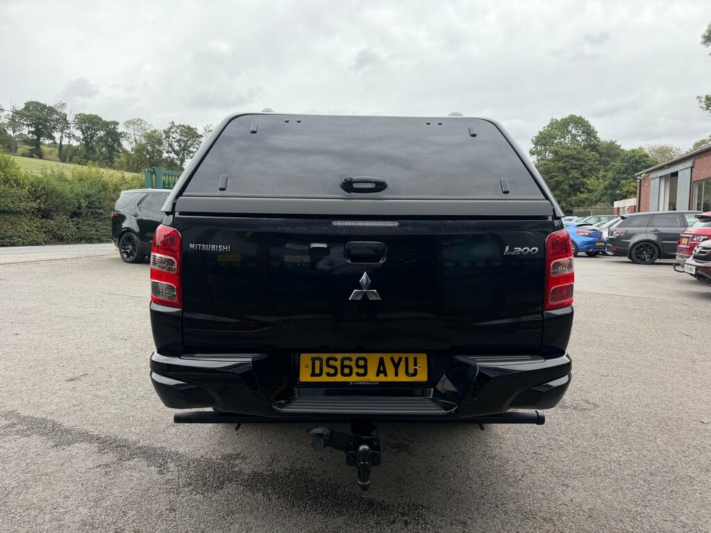 Mitsubishi L200 2.4 Di-d Dc Challenger Pickup Double Cab Diese Black #6