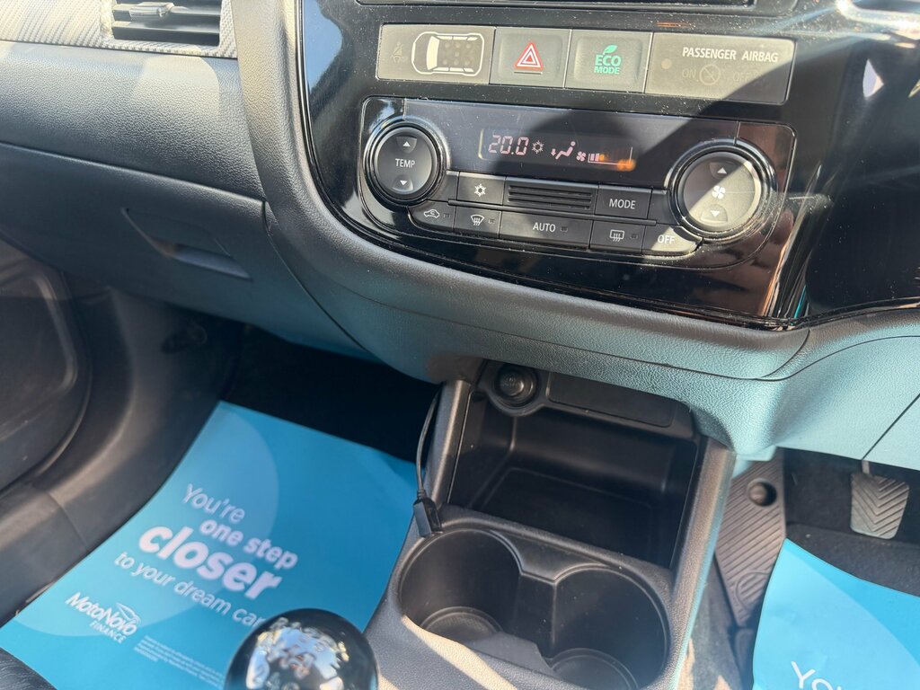Mitsubishi Outlander Di-d Gx 4 Black #15