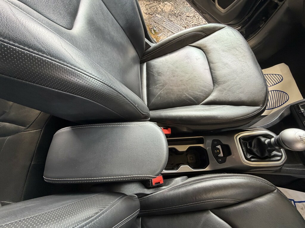 Jeep Renegade Red #34