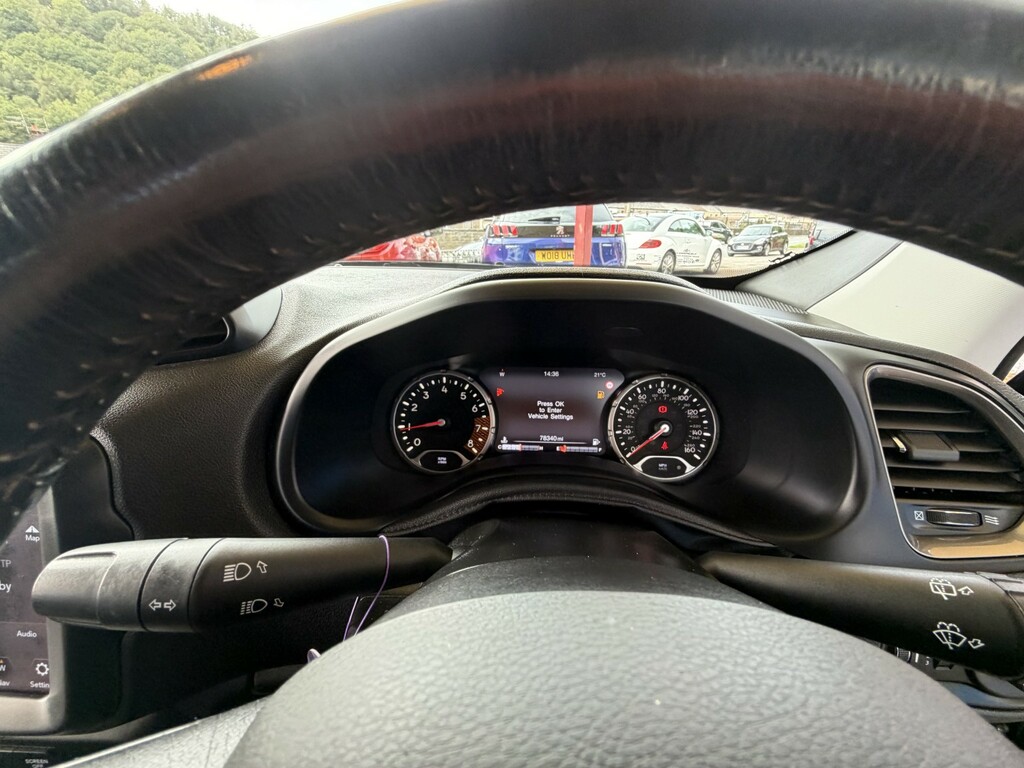 Jeep Renegade Red #29