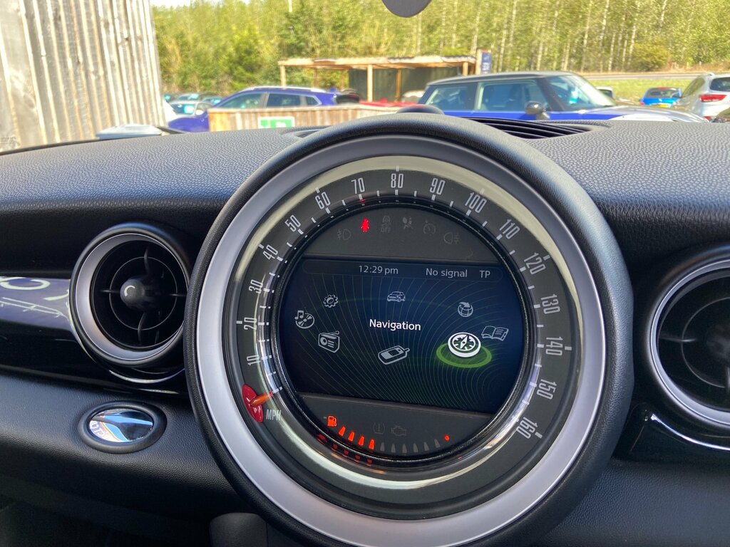 Mini Hatch D, 1.6 Turbo 90Bph, 6 Speed  #26