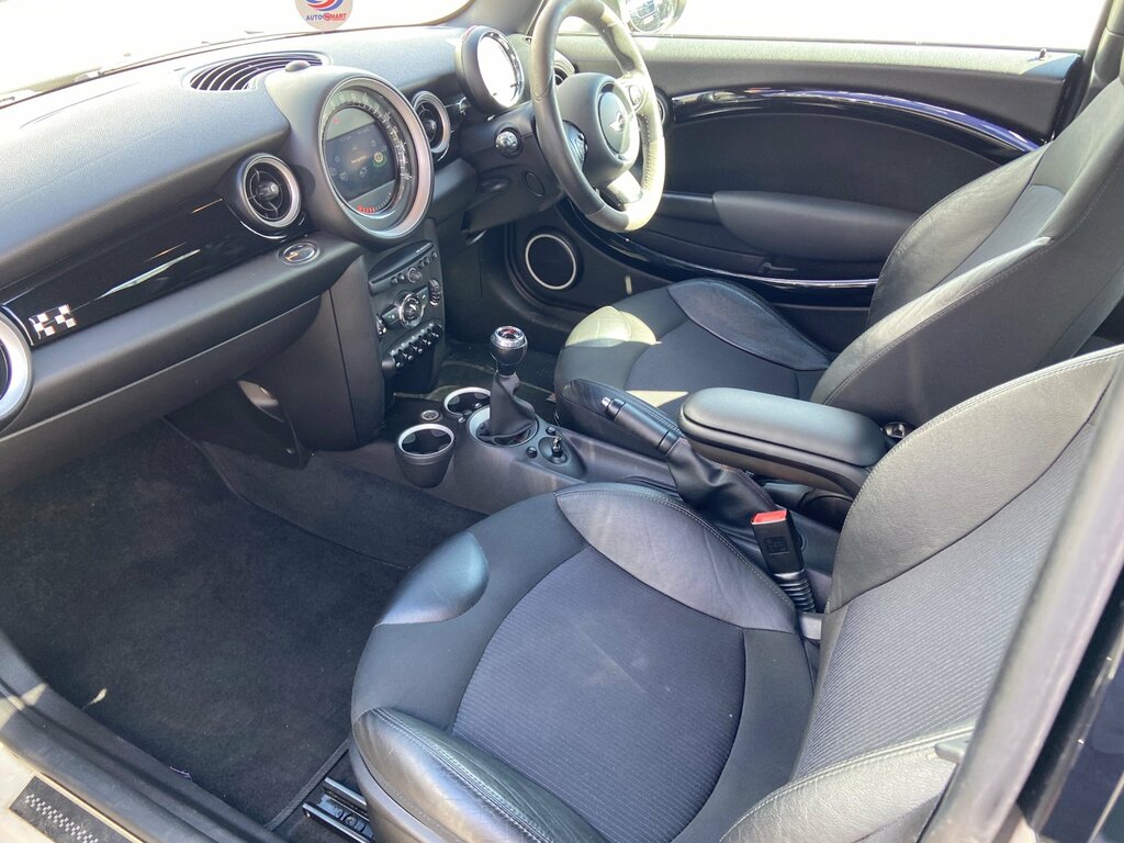 Mini Hatch D, 1.6 Turbo 90Bph, 6 Speed  #21
