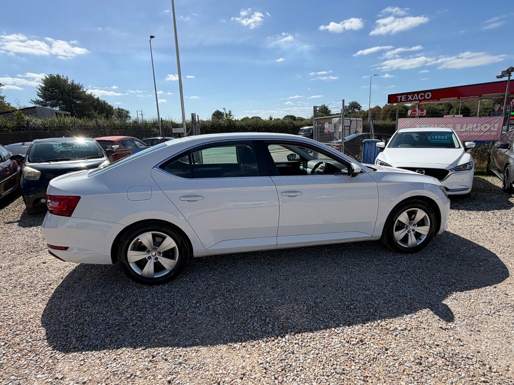Skoda Superb 2.0 Superb Se Black #9