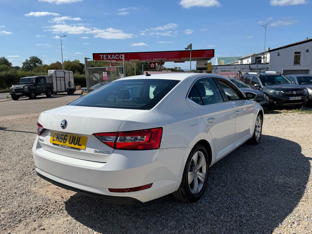 Skoda Superb 2.0 Superb Se Black #8