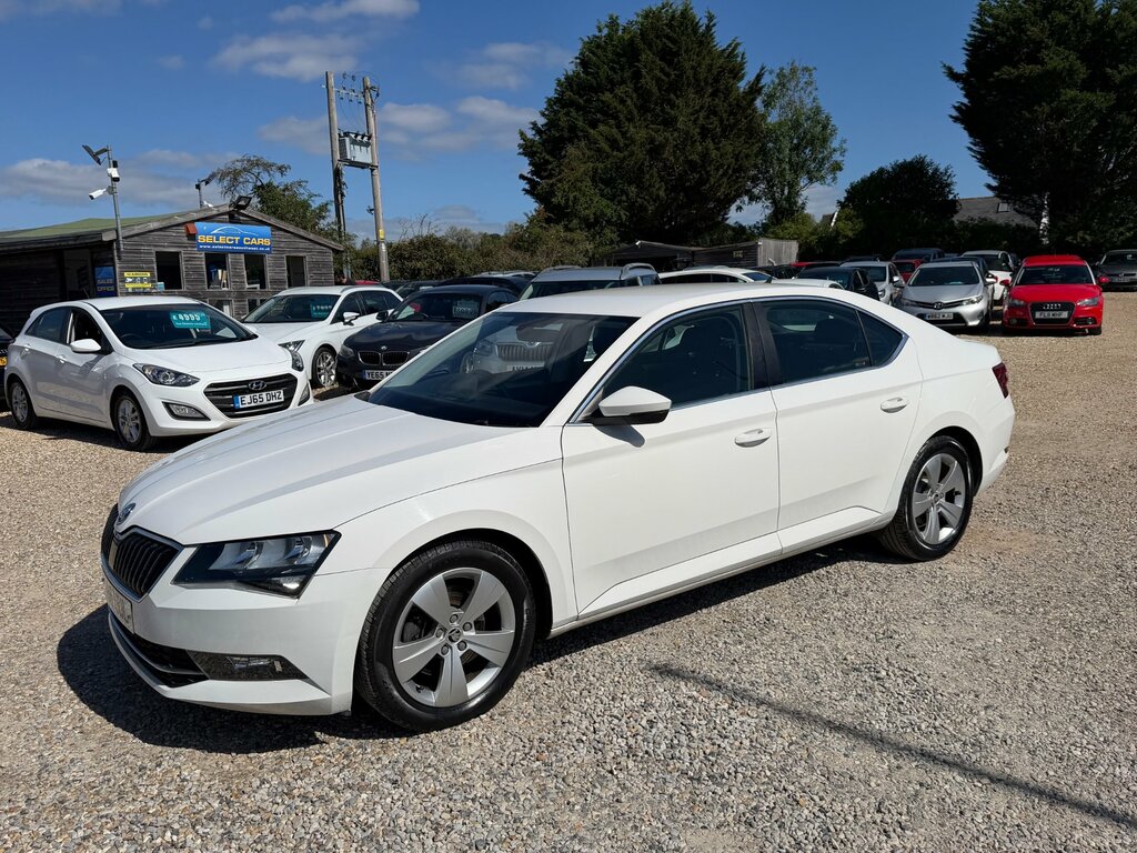 Skoda Superb 1.4 Tsi Act Se Hatchback Dsg Euro 6 S White #5
