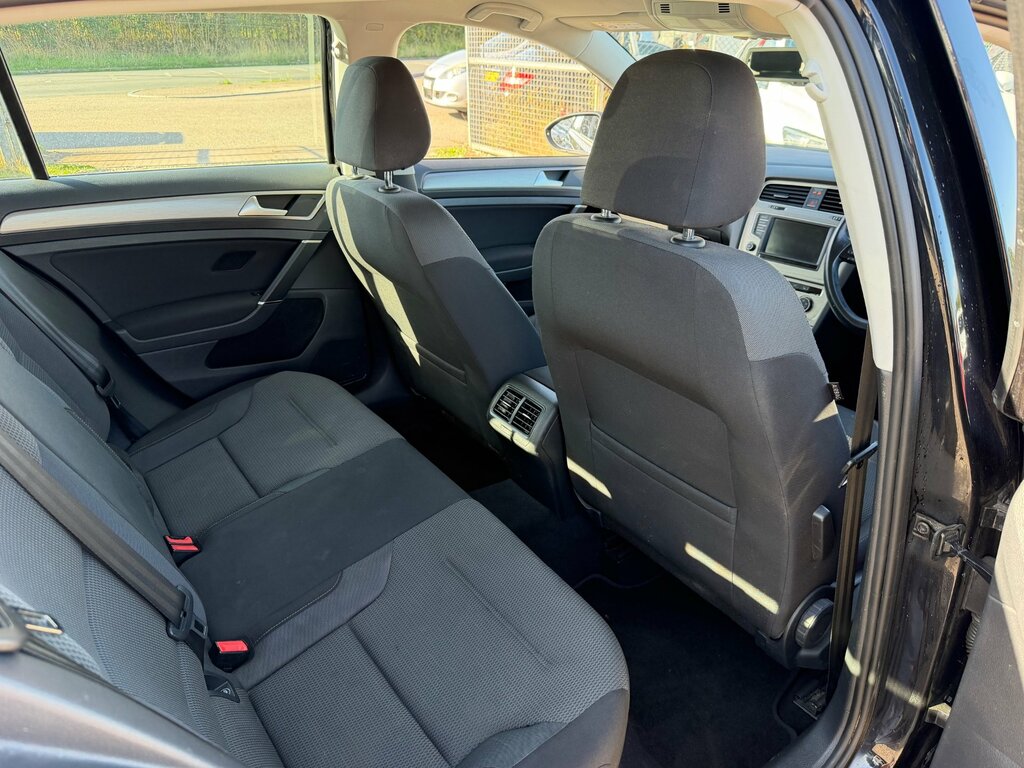 Volkswagen Golf 2L R Blue #11