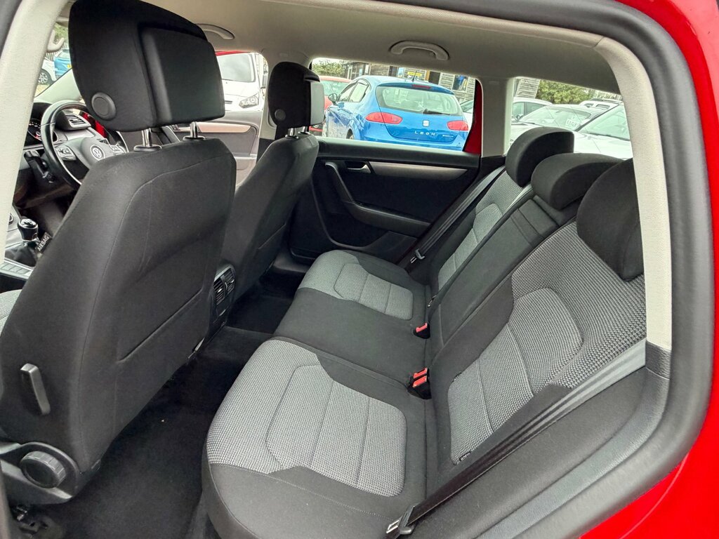 Volkswagen Passat Tdi Bluemotion Tech Se Grey #13