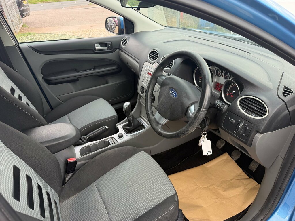 Ford Focus 1.6 Zetec Hatchback 161 Gkm, 9 Blue #3
