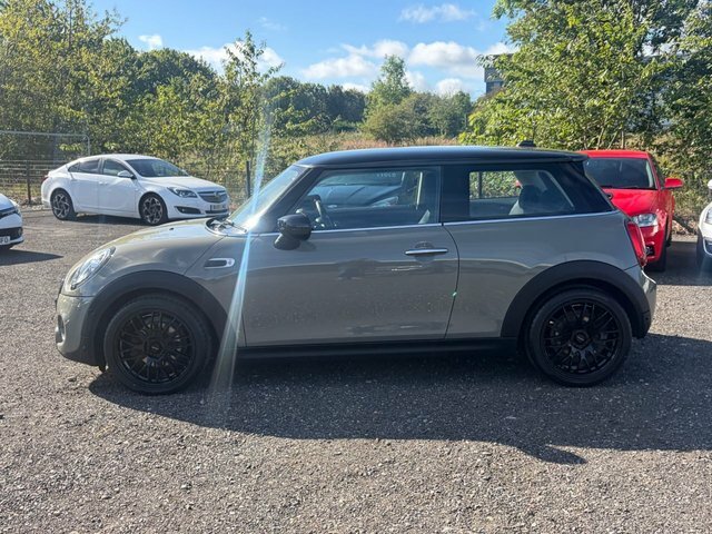 Mini Hatch 2020 1.5 Cooper Classic Hatchback Manua Grey #3