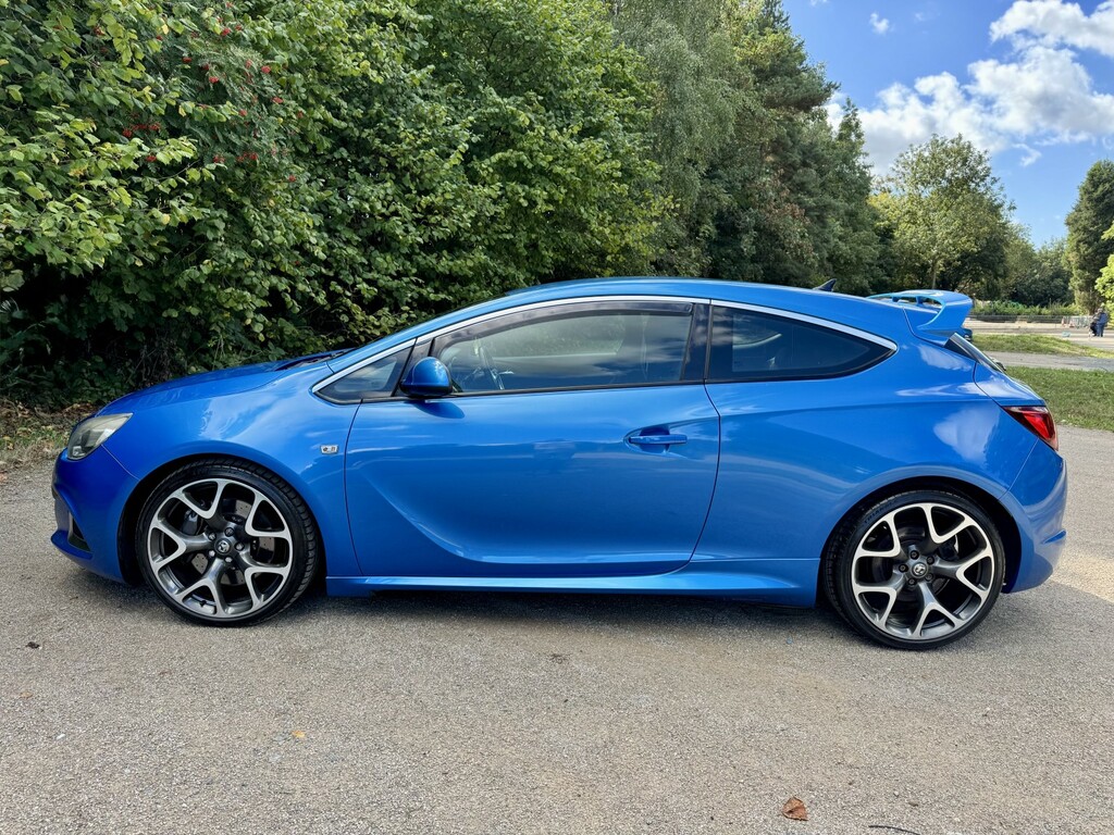 Vauxhall Astra GTC Coupe Red #12