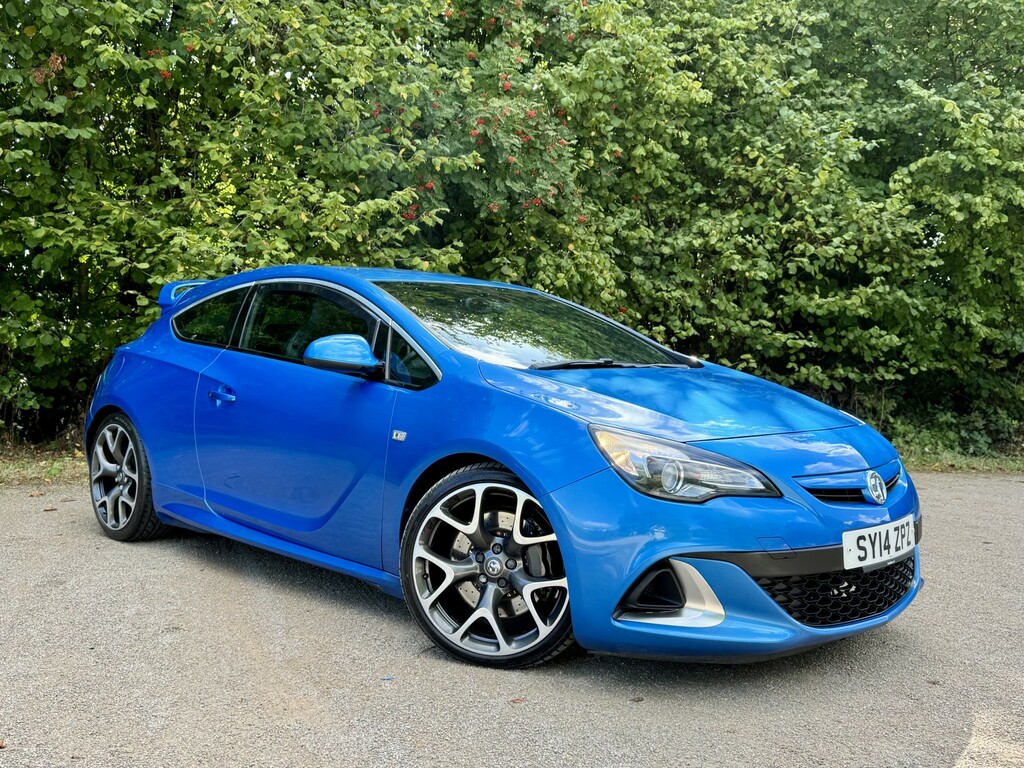 Vauxhall Astra GTC Coupe Red #9