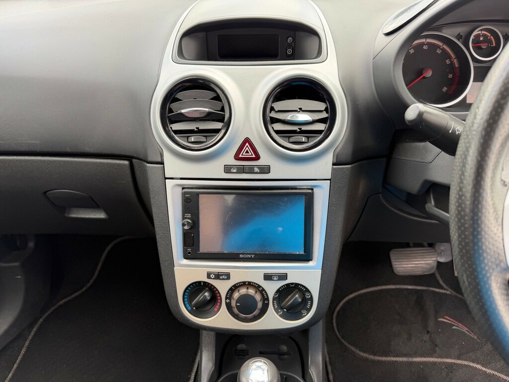 Vauxhall Corsa 1.4I 16V Club Silver #11